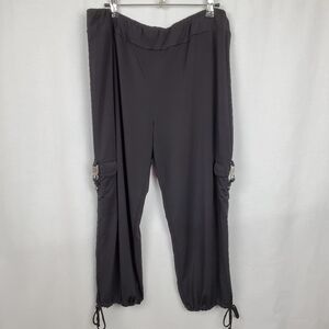 Larry Levine sz L black capri pants